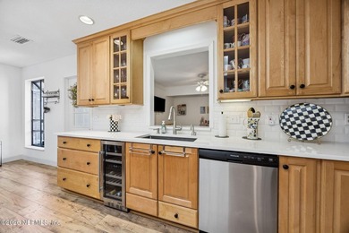 Recent Price Improvement! Classy and Convenient, Welcome Home to - photo 28