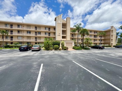 Lake Condo For Sale in Delray Beach, Florida