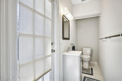 Recent Price Improvement! Classy and Convenient, Welcome Home to - photo 33