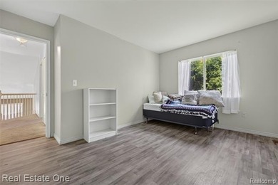 Welcome to this beautiful lakefront home in the highly - photo 34