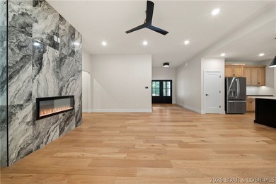 Welcome to this stunning brand-new modern construction home - photo 6