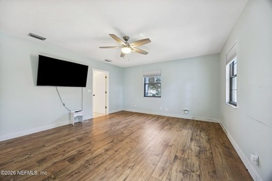 Recent Price Improvement! Classy and Convenient, Welcome Home to - photo 38