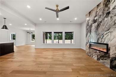 Welcome to this stunning brand-new modern construction home - photo 9