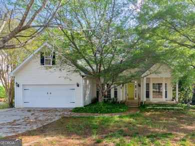 Lake Freeman Home Sale Pending in Senoia Georgia