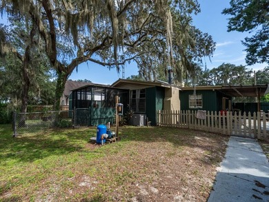 Located in the waterfront community of Kerr Shores, this - photo 44