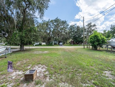 Located in the waterfront community of Kerr Shores, this - photo 49