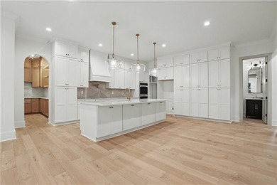 NEW PRICE | JUST COMPLETED CUSTOM HOME IN GATED DOCKSIDE - photo 3
