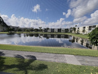 Lake Condo For Sale in Delray Beach, Florida