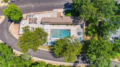 Excellent investment opportunity in the heart of Osage Beach! - photo 4