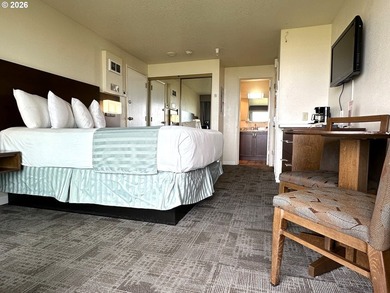 Oceanfront Condos w/ Stunning Ocean Views. Includes 2 side by - photo 15