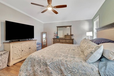 Welcome to easy Florida living in Mid Florida Lakes, a desirable - photo 17