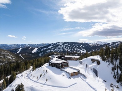 Indisputably iconic, The Vancerra, the vanguard above the clouds - photo 19