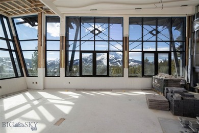 Indisputably iconic, The Vancerra, the vanguard above the clouds - photo 22