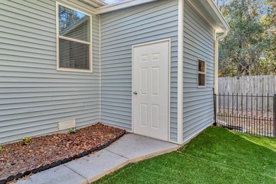 Welcome to easy Florida living in Mid Florida Lakes, a desirable - photo 28