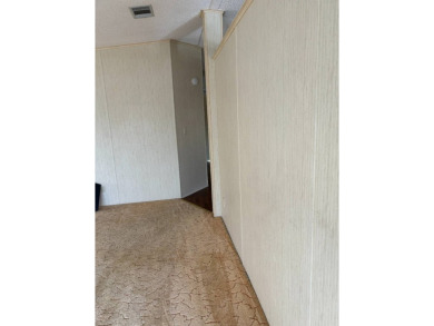 OWNER OPEN TO ALL REASONABLE OFFERS! IMMACULATE 2 BED 2 BATH - photo 30