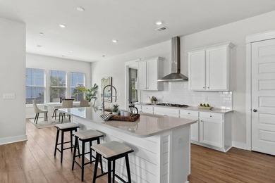 Welcome home to this better-than-new Jackson floor plan - photo 31