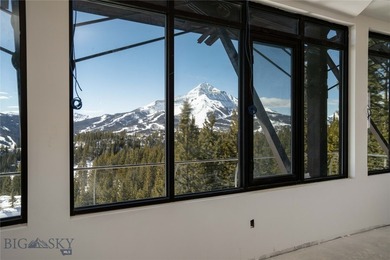Indisputably iconic, The Vancerra, the vanguard above the clouds - photo 40