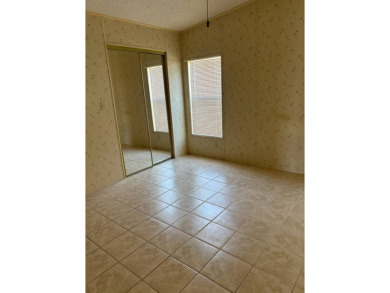 OWNER OPEN TO ALL REASONABLE OFFERS! IMMACULATE 2 BED 2 BATH - photo 43