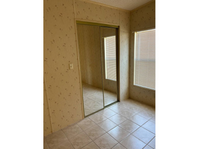 OWNER OPEN TO ALL REASONABLE OFFERS! IMMACULATE 2 BED 2 BATH - photo 52