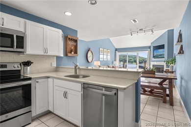 Welcome to Lake Living at Cedar Glen Condos, where adventure & - photo 5
