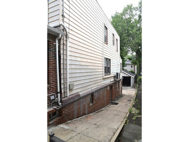 Baychester Area off 233 rd St One Family Frame Semidetached 3 - photo 24