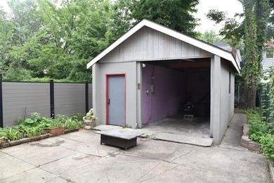 Baychester Area off 233 rd St One Family Frame Semidetached 3 - photo 25