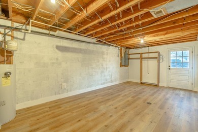 Welcome to your dream home! This stunning completely remodeled - photo 30
