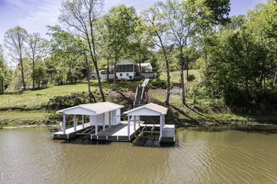 Beautiful 3BR/2BA waterfront home on Hyco Lake featuring amazing - photo 35