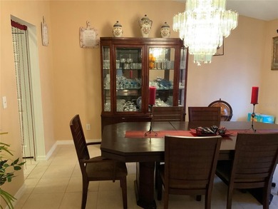 Virtually Staged. Welcome to this beautiful and spacious - photo 6