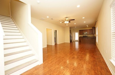 Central Niceville Location - Conveniently located near schools - photo 4