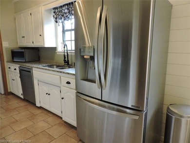 3100 S 98th St is the place to be. Nice one level family home - photo 5