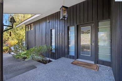 Columbia River Home For Sale in Richland Washington