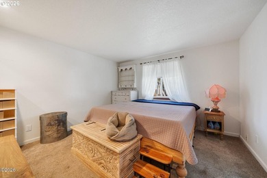 Located in the heart of Rockaway Beach! Nice single-level home - photo 16