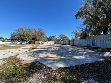 INVESTMENT HIGHLIGHTS
o Superior corner location, great - photo 9