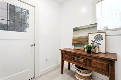One lot, two renovated detached homes in Oakland's vibrant - photo 21