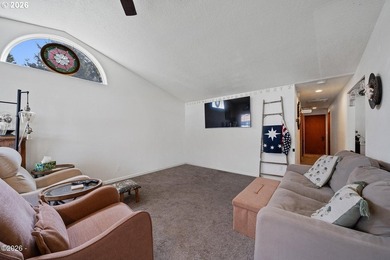 Located in the heart of Rockaway Beach! Nice single-level home - photo 21