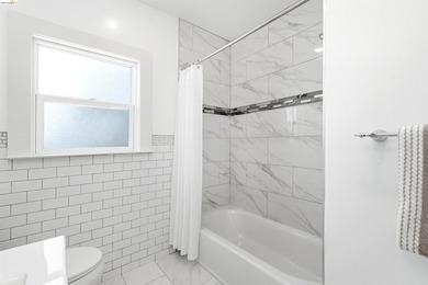 One lot, two renovated detached homes in Oakland's vibrant - photo 25