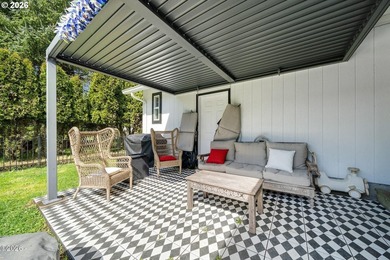 Located in the heart of Rockaway Beach! Nice single-level home - photo 25