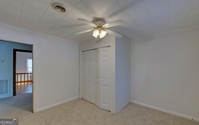 You want Deep water? Quiet Neighborhood! This home features a - photo 29