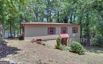 You want Deep water? Quiet Neighborhood! This home features a - photo 41