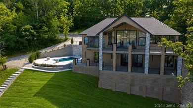 Luxury lakefront living w/ high-end finishes, exceptional - photo 2