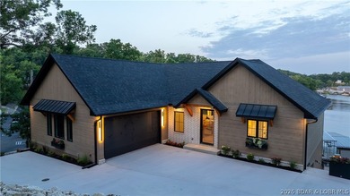 Luxury lakefront living w/ high-end finishes, exceptional - photo 9