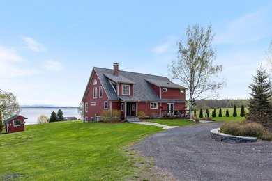 A private Vermont lakefront retreat without sacrificing access - photo 2