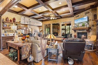 Welcome to your ultimate waterfront retreat in one of Granbury's - photo 8