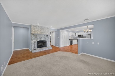 Here's your chance to own this freshly painted and cleaned 2nd - photo 2