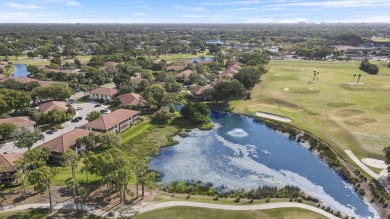 Lake Condo For Sale in Palm Beach Gardens, Florida