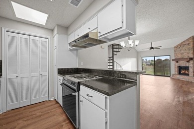 Experience the best of Horseshoe Bay living in this - photo 11