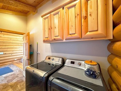 Lake Vermilion Log Home: Rare South Facing 3+BR, 3 BA, Like New - photo 13