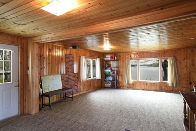 Lake Vermilion Log Home: Rare South Facing 3+BR, 3 BA, Like New - photo 24