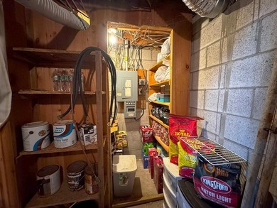 Lake Vermilion Log Home: Rare South Facing 3+BR, 3 BA, Like New - photo 26